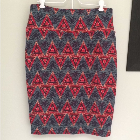 LuLaRoe Dresses & Skirts - SALE ⬇️ LulaRoe Cassie Pencil Skirt Medium Chevron